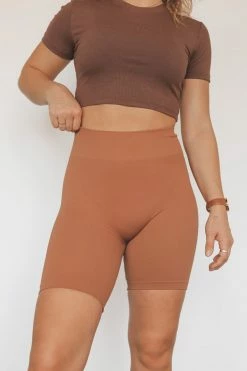 NIKIBIKI CHEVRON HIGH-WAIST BIKE SHORTS