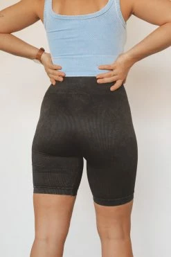 NIKIBIKI VINTAGE RIBBED BIKE SHORTS Bottoms
