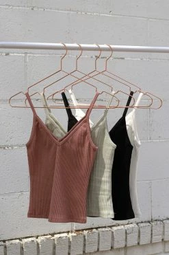 MISS LOVE KORI V-NECK TOP