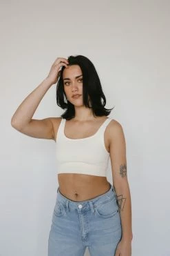 BY TOGETHER SEAMLESS RIBBED CROP TOP Crop Tops
