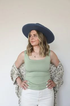 FINAL TOUCH SQUARE ONE TANK TOP